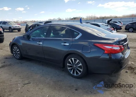 2017 Nissan Altima 2.5 из США, поврежденный, VIN 1N4AL3AP7HC284705